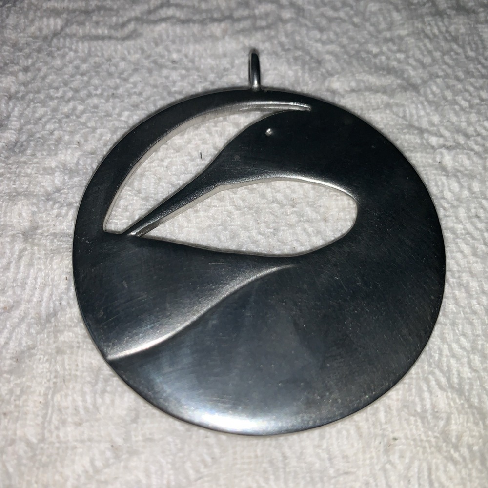 Vintage Pewter Lovell Designs Kenneth Kantro Preening Loon Pendant 2.5"